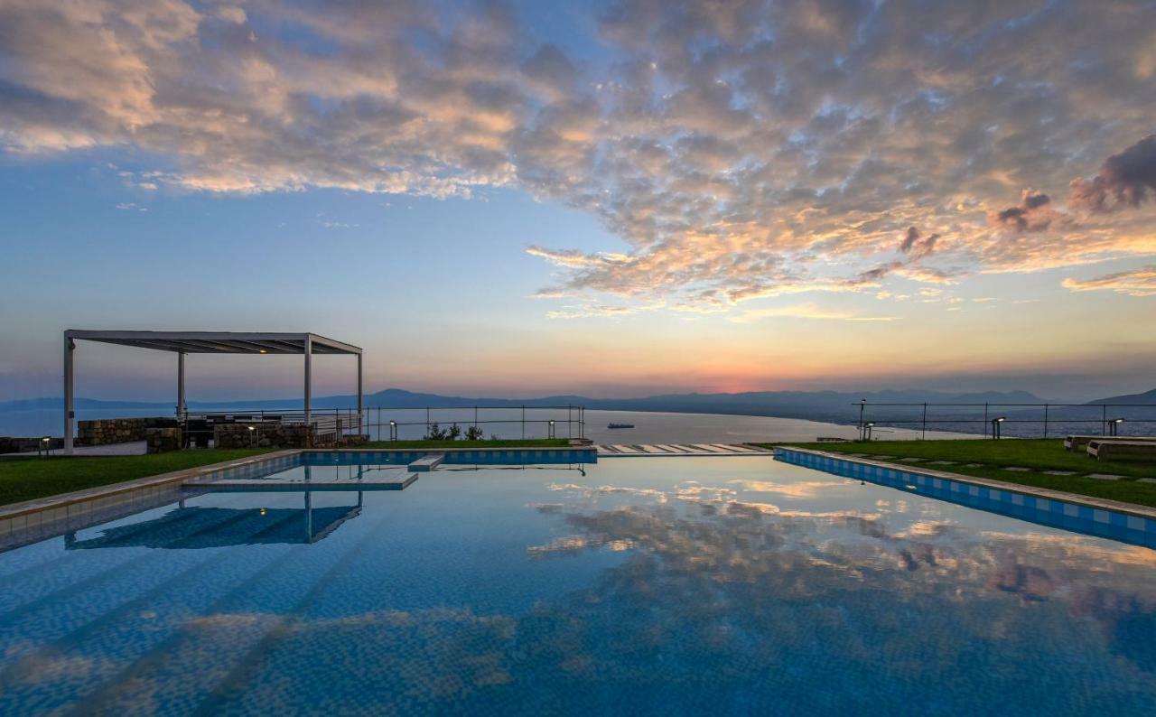 Landmark - Ορόσημο Verga Kalamata Buitenkant foto